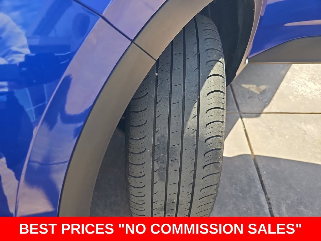 Used 2022 Hyundai Venue Limited FWD image 34