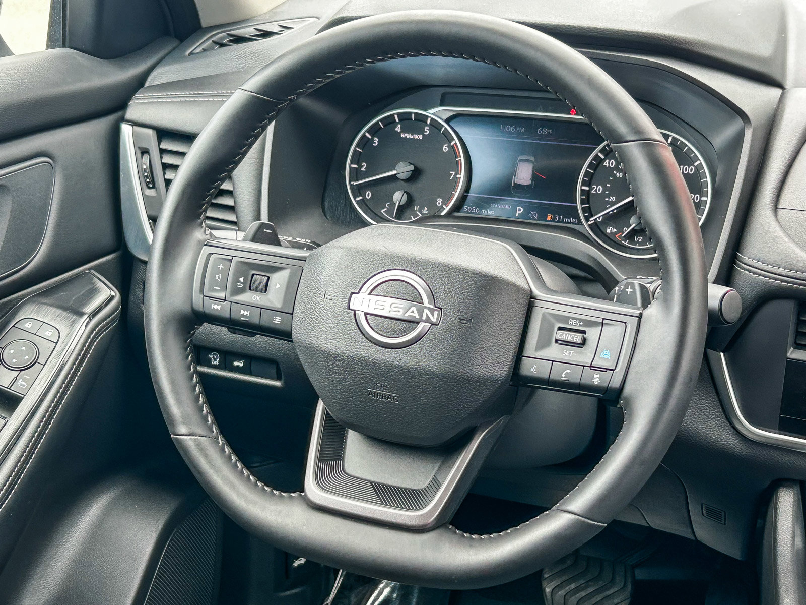 Used 2025 Nissan Rogue SV FWD image 15