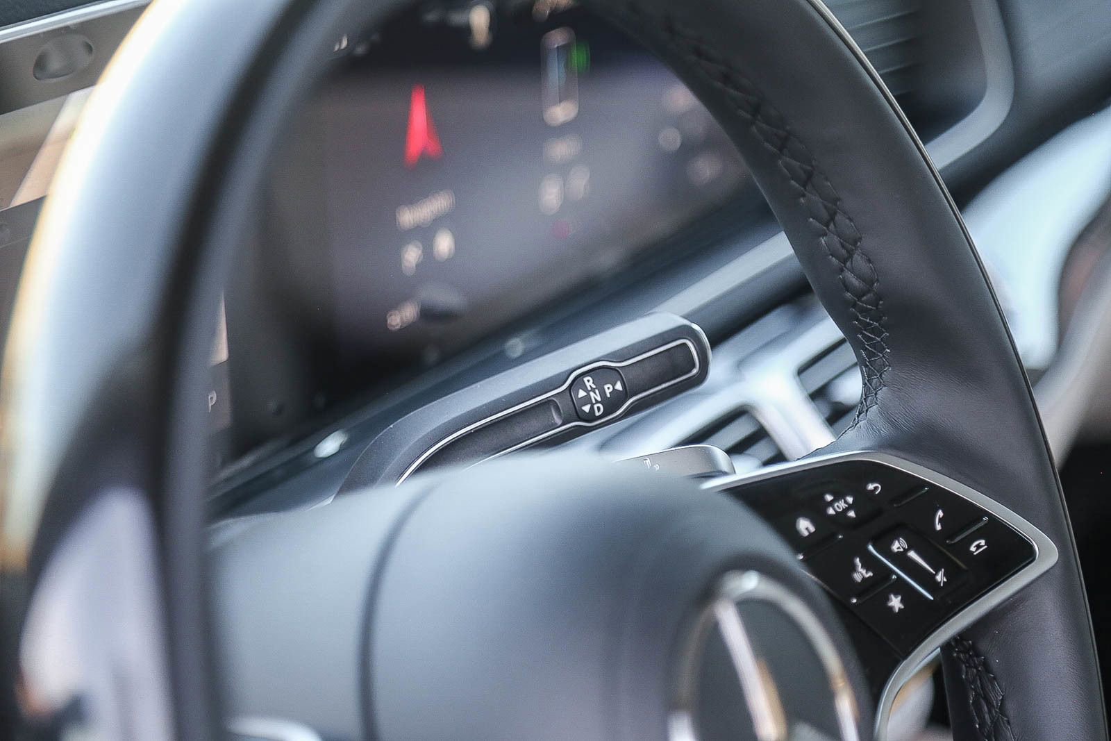 New 2026 Mercedes-Benz GLS 580 4MATIC image 18