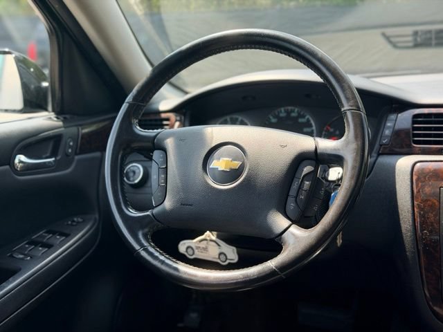 Used 2012 Chevrolet Impala LT w/ LT Sunroof Package FWD image 18