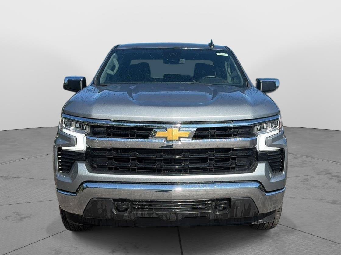 Used 2023 Chevrolet Silverado 1500 LT AWD/4WD image 2