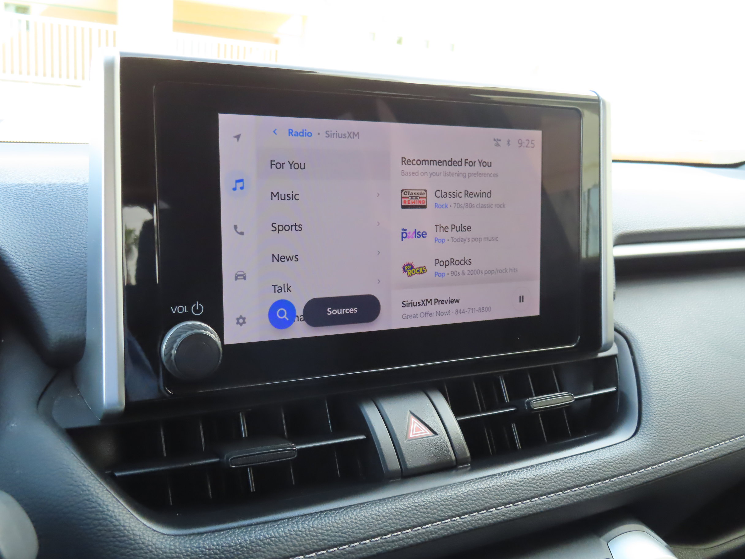 Used 2024 Toyota RAV4 XLE FWD image 23