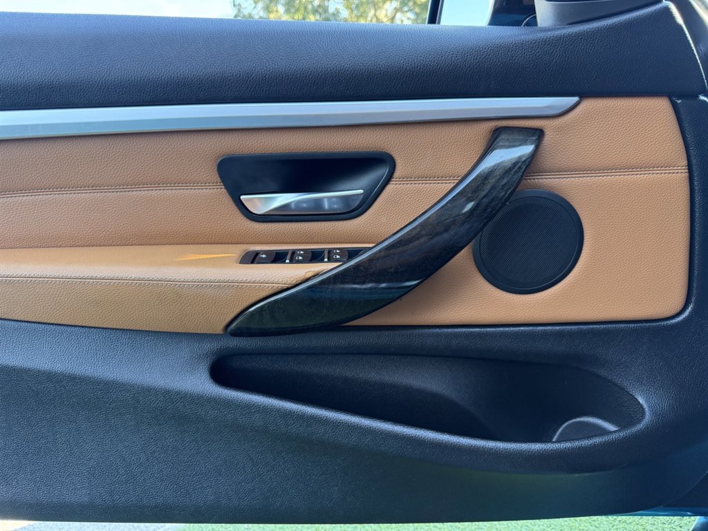 Used 2018 BMW 430i Convertible image 31