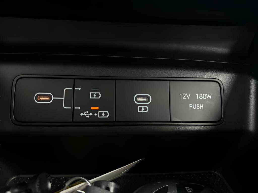 Certified 2025 Hyundai Tucson SE image 29