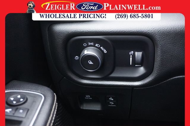 Used 2023 RAM 1500 Laramie w/ Off Road Group image 27