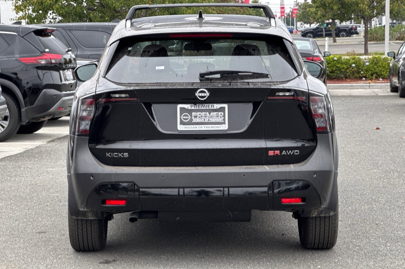 New 2026 Nissan Kicks SR w/ SR Premium Package image 5