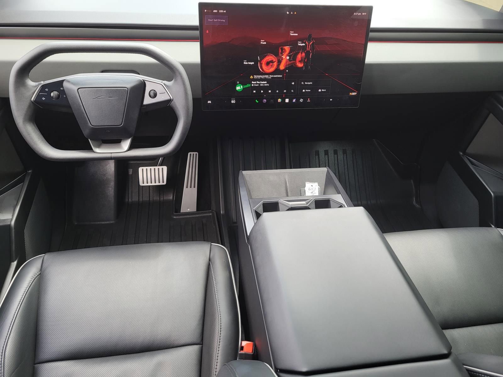 Used 2024 Tesla Cybertruck AWD Crew Cab image 15