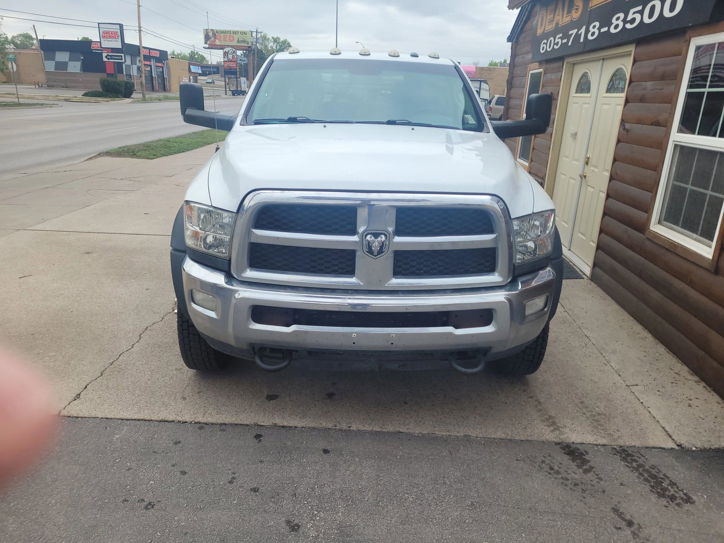 Used 2018 RAM 5500 Tradesman w/ Ambulance Prep Group AWD/4WD image 3