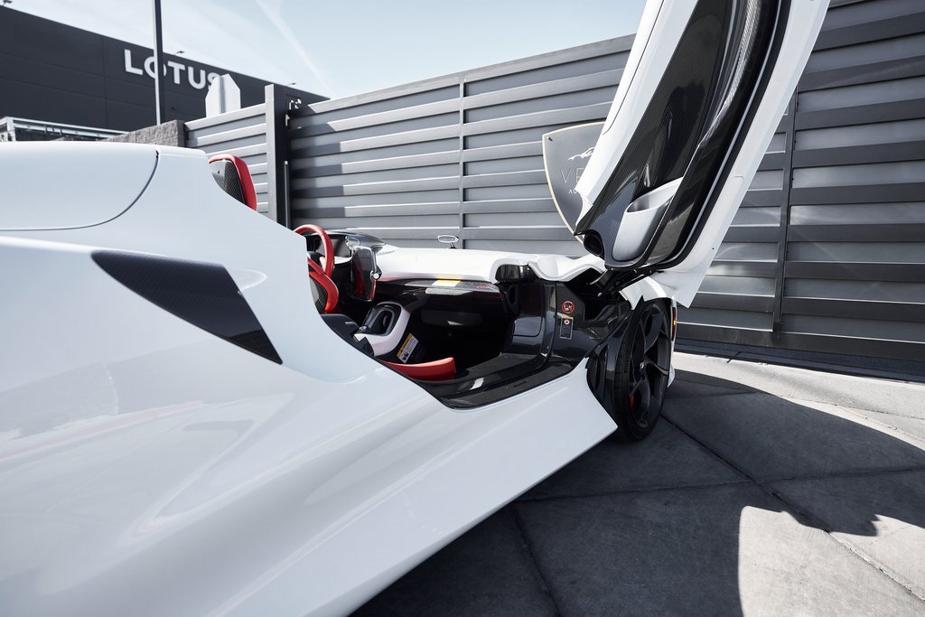 Used 2021 McLaren Elva image 36