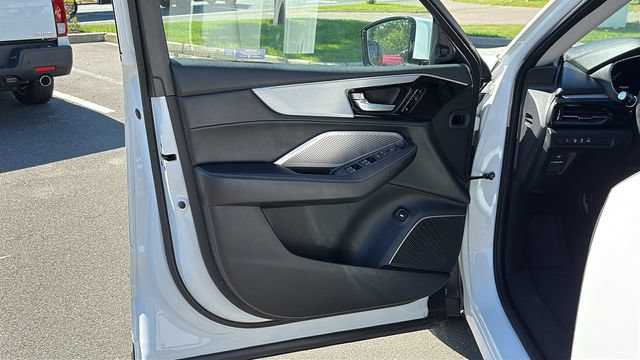 Certified 2023 Acura MDX SH-AWD w/ Technology Package image 9