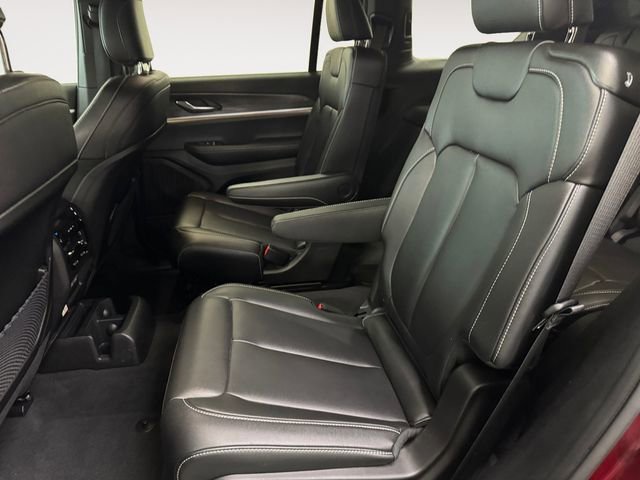 Used 2025 Jeep Grand Cherokee L Limited image 23