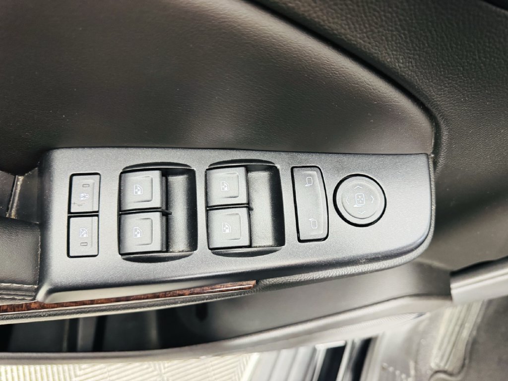 Used 2019 GMC Yukon XL SLE w/ HD Trailering Package RWD image 8