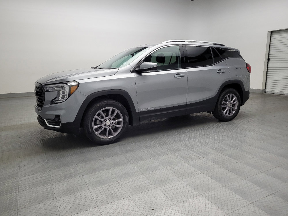 Used 2023 GMC Terrain SLT image 2