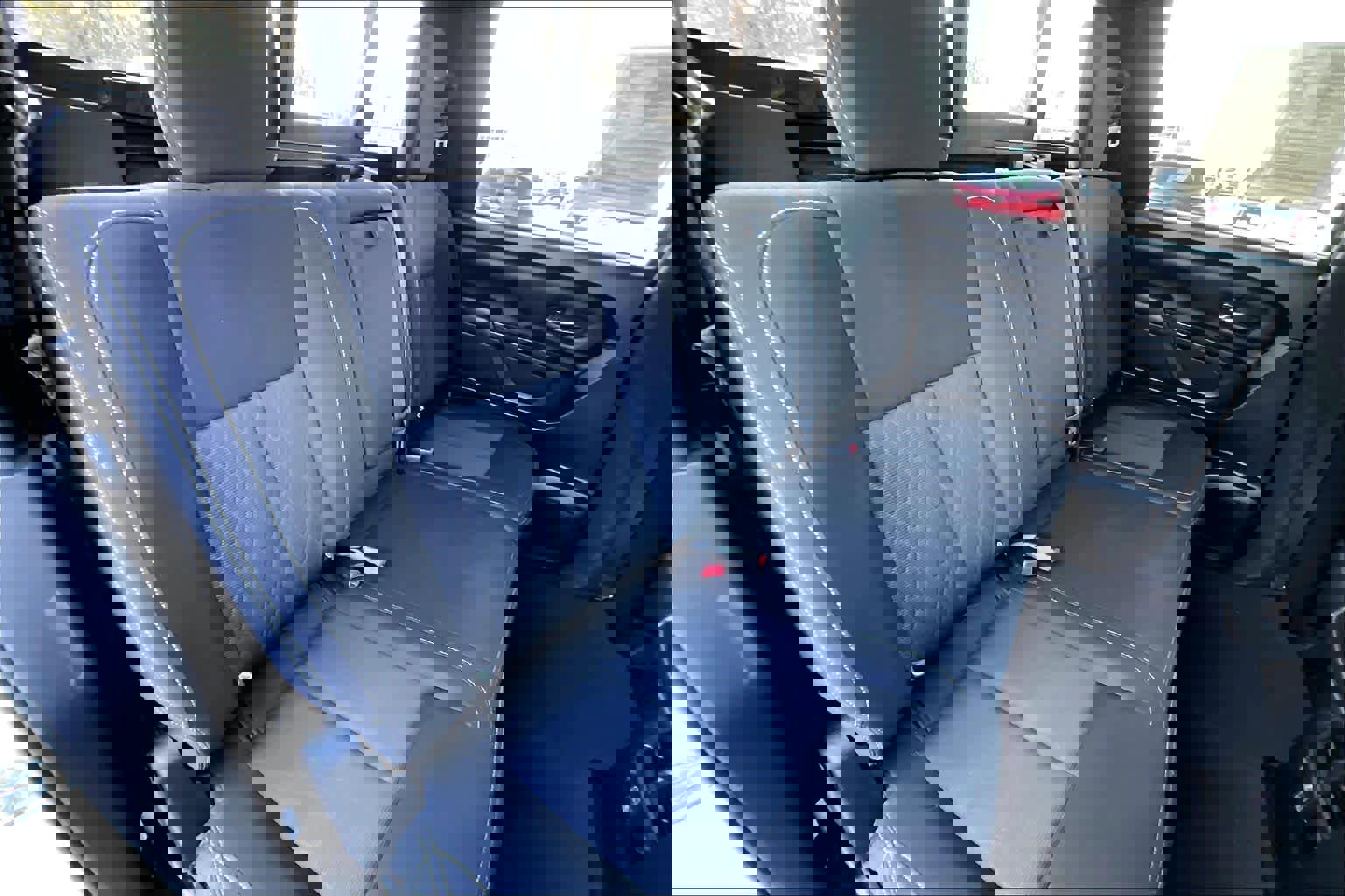 Used 2019 Nissan Titan SV w/ SV Convenience Package image 19