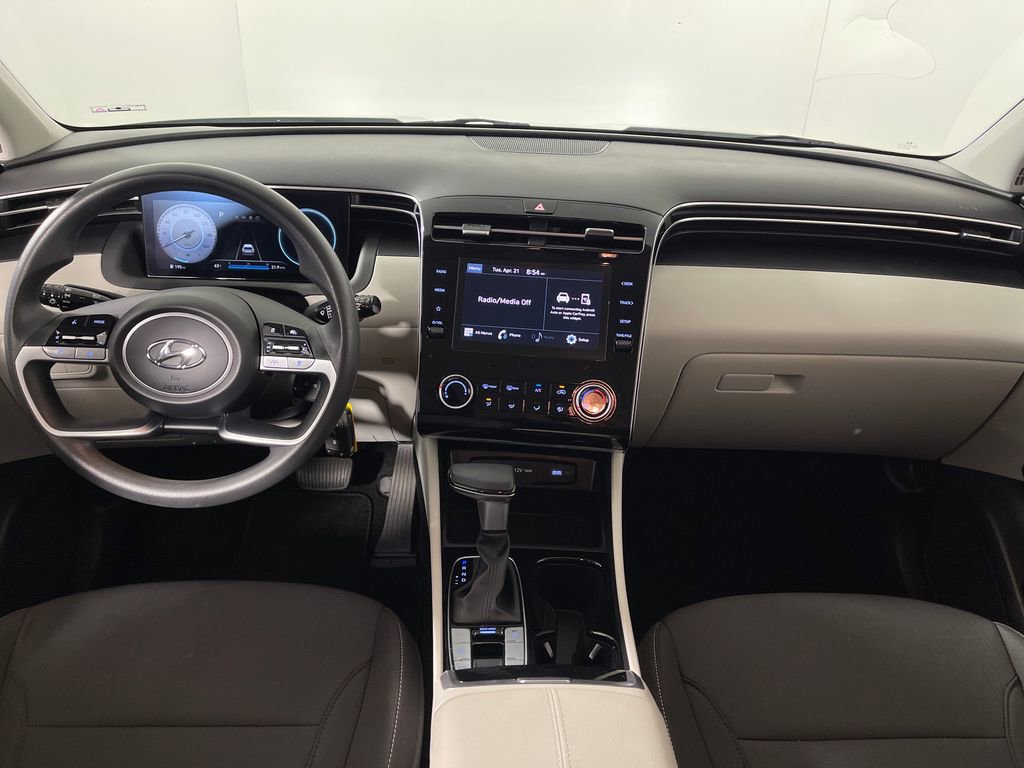 Certified 2024 Hyundai Tucson SE FWD image 12