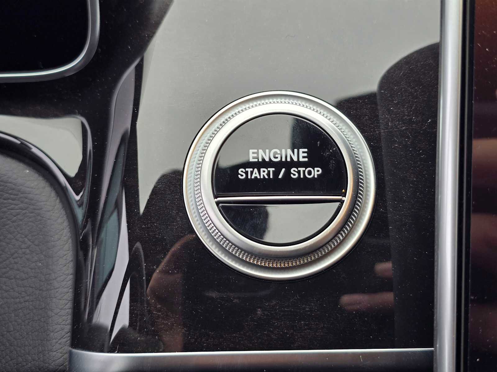 Used 2024 Mercedes-Benz S 580e 4MATIC Sedan image 37