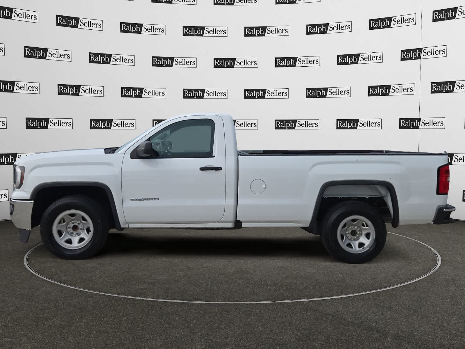 Used 2018 GMC Sierra 1500 2WD Regular Cab image 3