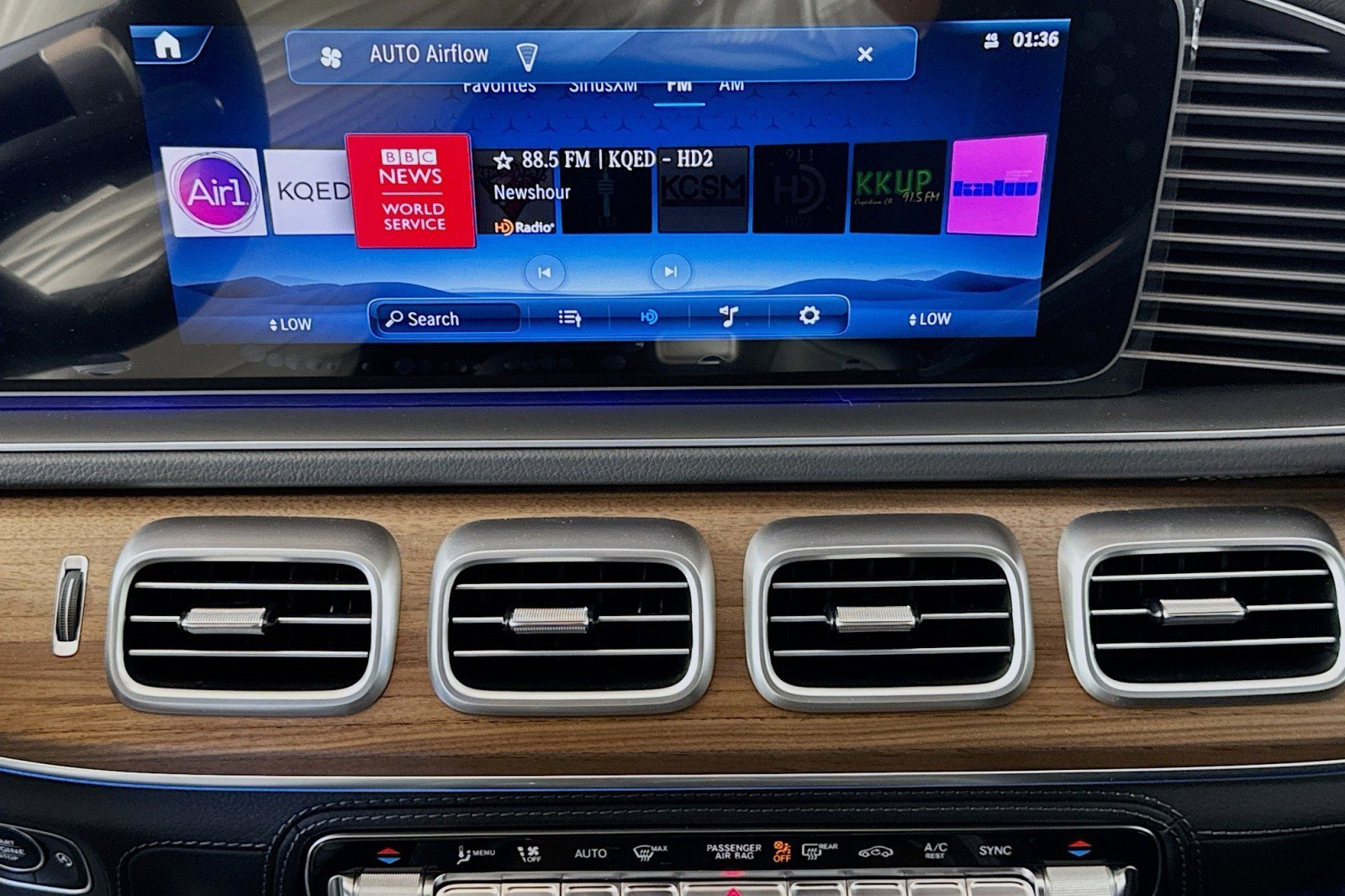 New 2025 Mercedes-Benz GLS 580 4MATIC image 14