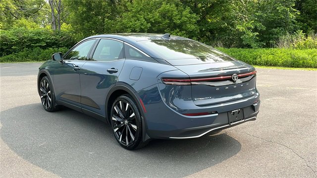 Used 2025 Toyota Crown Platinum image 4