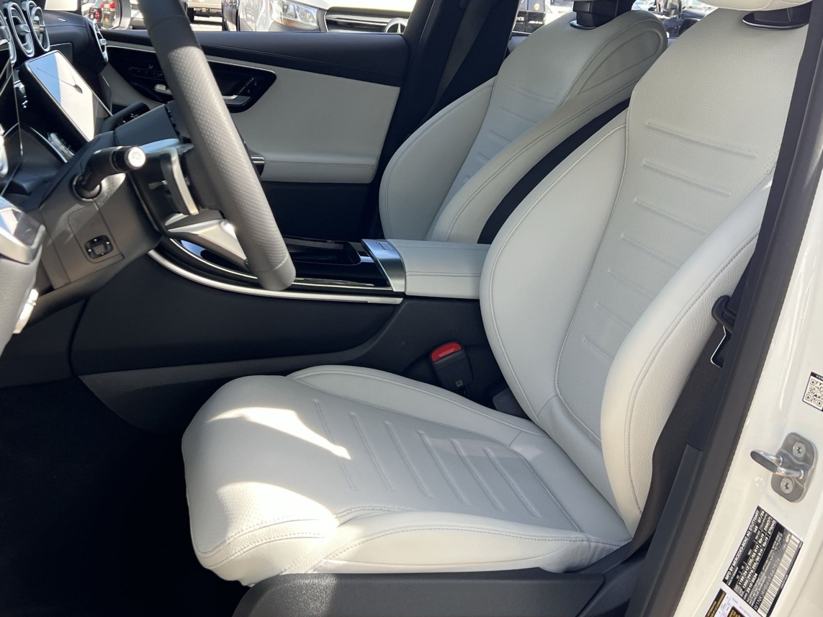New 2027 Mercedes-Benz GLC 300 4MATIC image 18