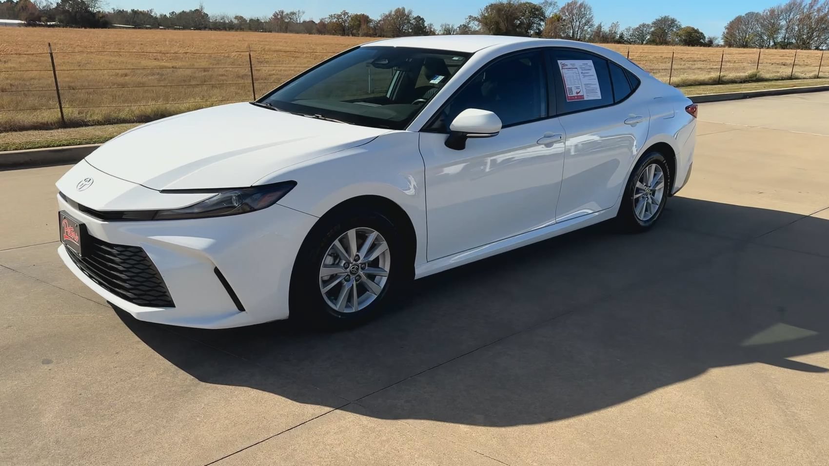 Used 2025 Toyota Camry LE w/ Convenience Package FWD image 5