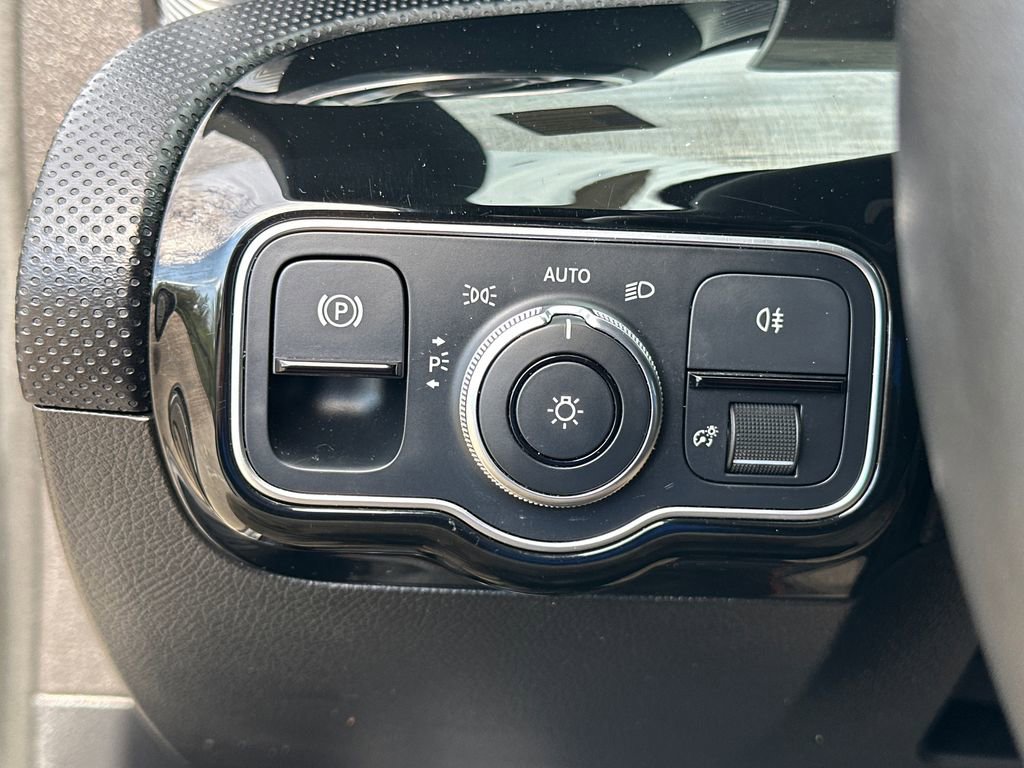 Used 2020 Mercedes-Benz A 220 w/ Premium Package image 24