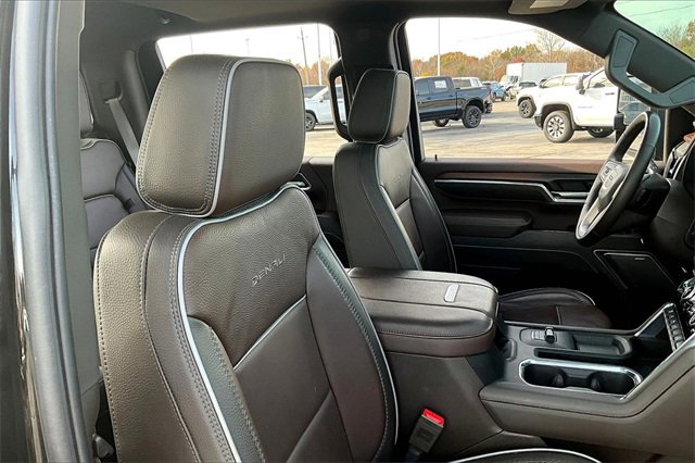 Used 2025 GMC Sierra 2500 Denali w/ Denali Reserve Package image 30