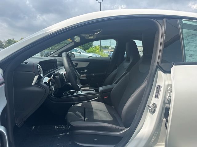 Used 2025 Mercedes-Benz CLA 250 4MATIC image 6