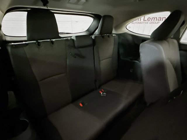 Used 2023 Toyota Highlander L image 26