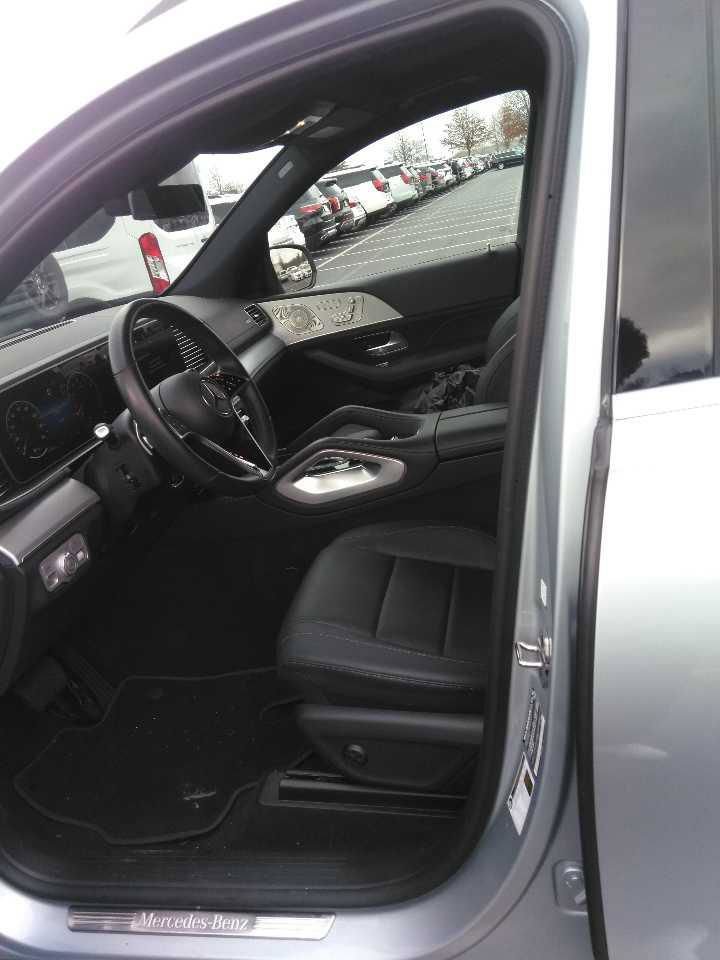 Used 2025 Mercedes-Benz GLS 450 GLS 450 image 3