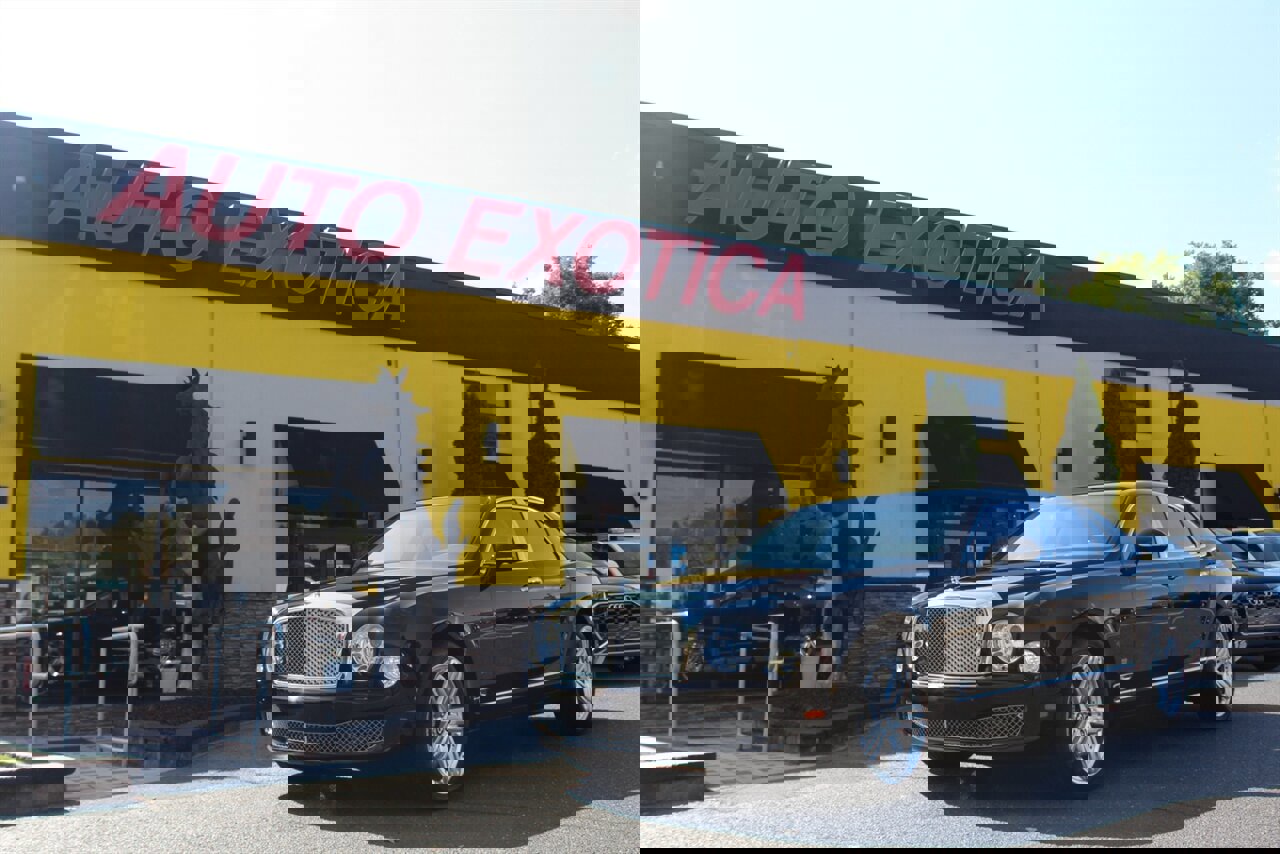 Used 2013 Bentley Mulsanne image 1