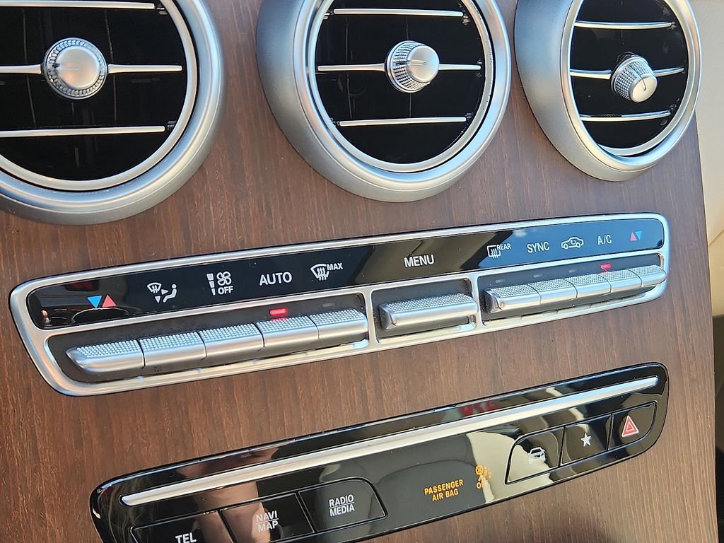 Used 2021 Mercedes-Benz GLC 300 4MATIC image 16