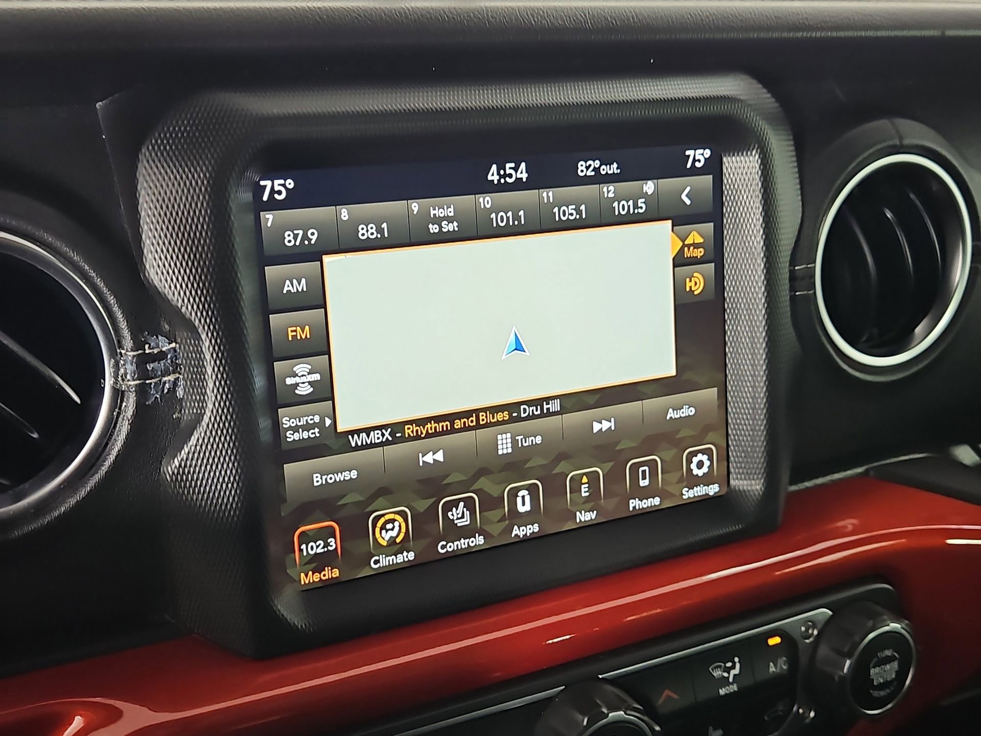 Used 2021 Jeep Gladiator Overland w/ Popular Equipment Package AWD/4WD image 26