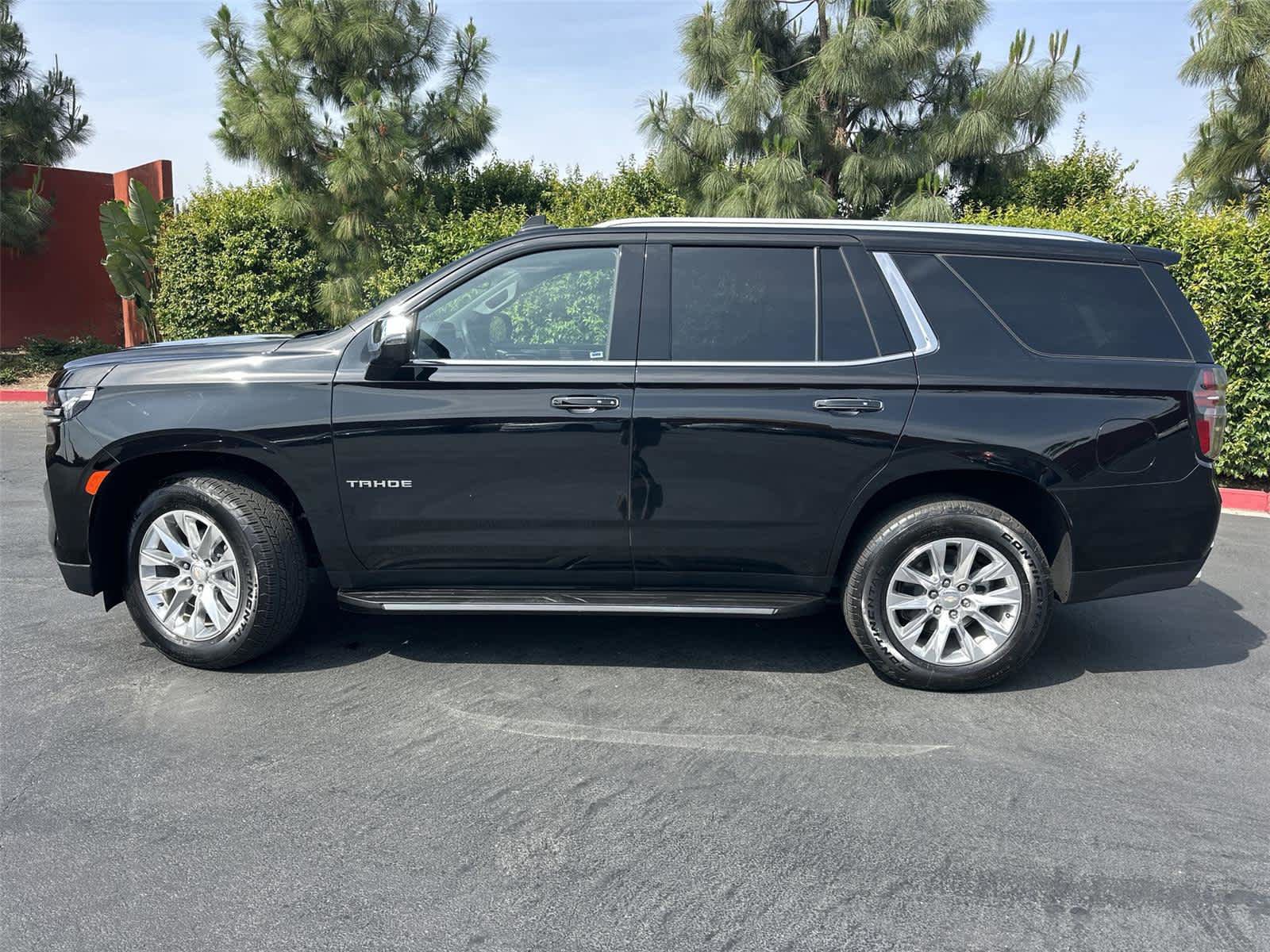 Used 2024 Chevrolet Tahoe Premier image 3