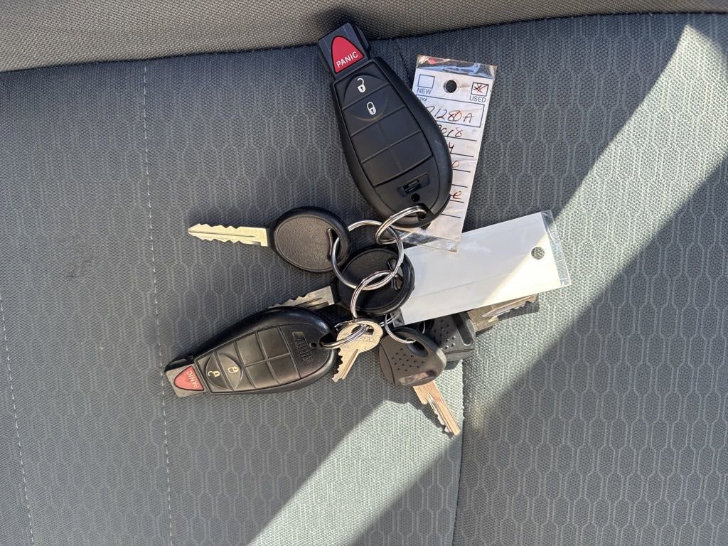 Used 2018 RAM 2500 Tradesman w/ Chrome Appearance Group image 21