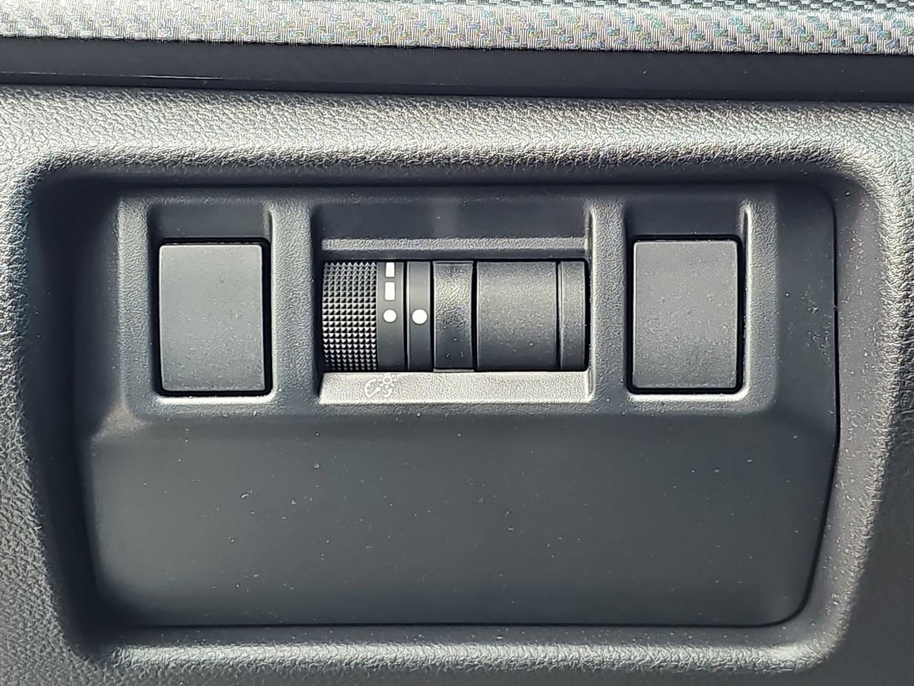 Certified 2026 Subaru Crosstrek 2.0i Premium image 30