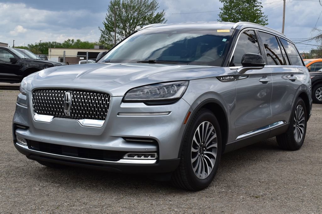 Used 2020 Lincoln Aviator Reserve w/ Elements Package Plus image 1
