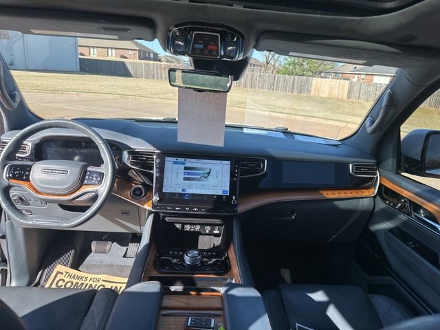 Used 2022 Jeep Grand Wagoneer Series III w/ Rear Seat Video Group 1 image 25