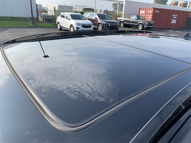 Certified 2022 Cadillac XT5 Sportv w/ LPO, Floor Liner Package image 19