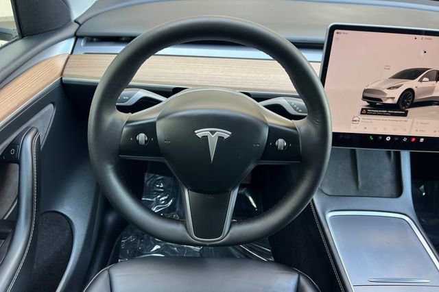 Used 2023 Tesla Model Y Long Range image 20