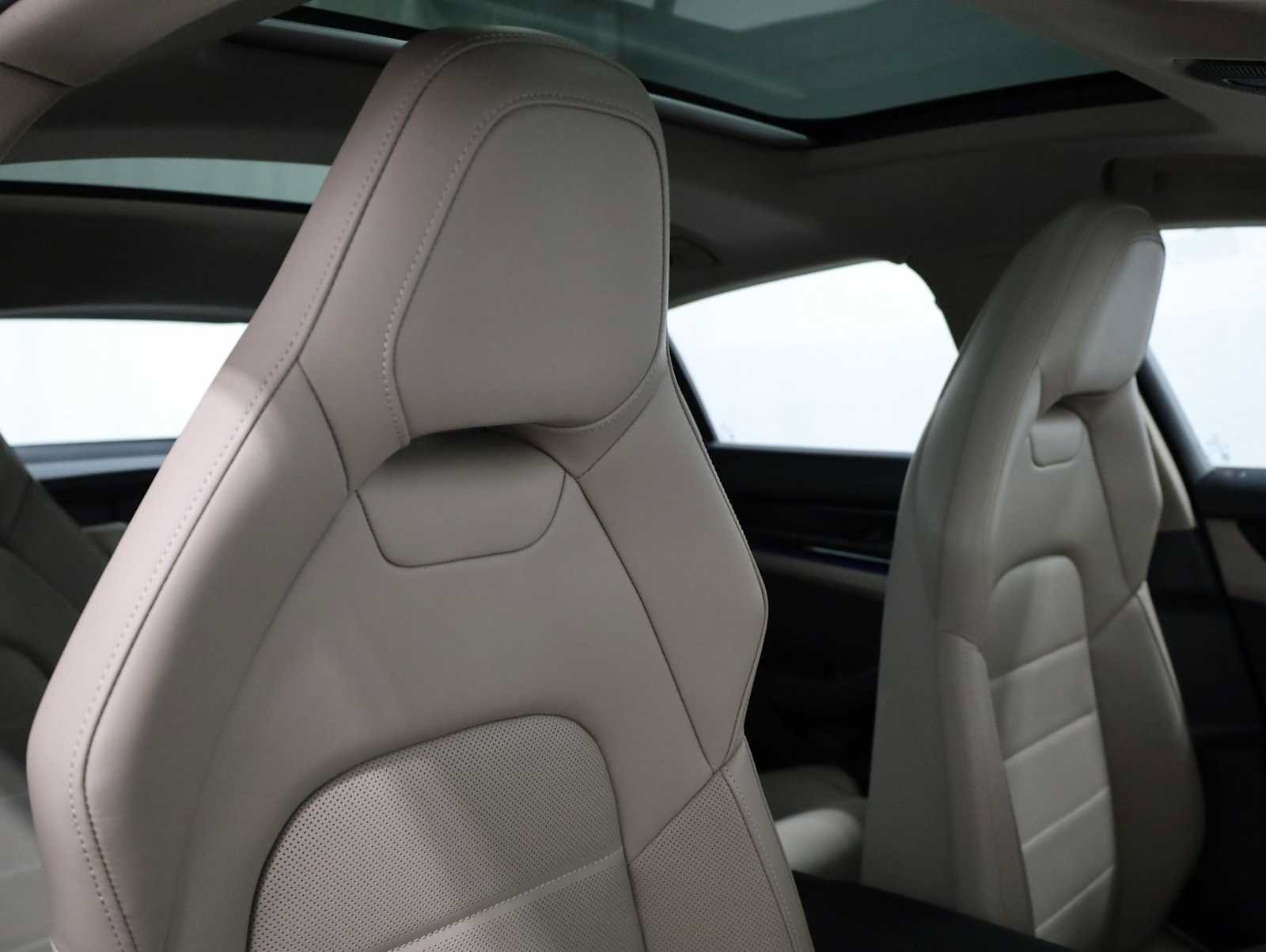 Certified 2026 Porsche Panamera RWD image 22