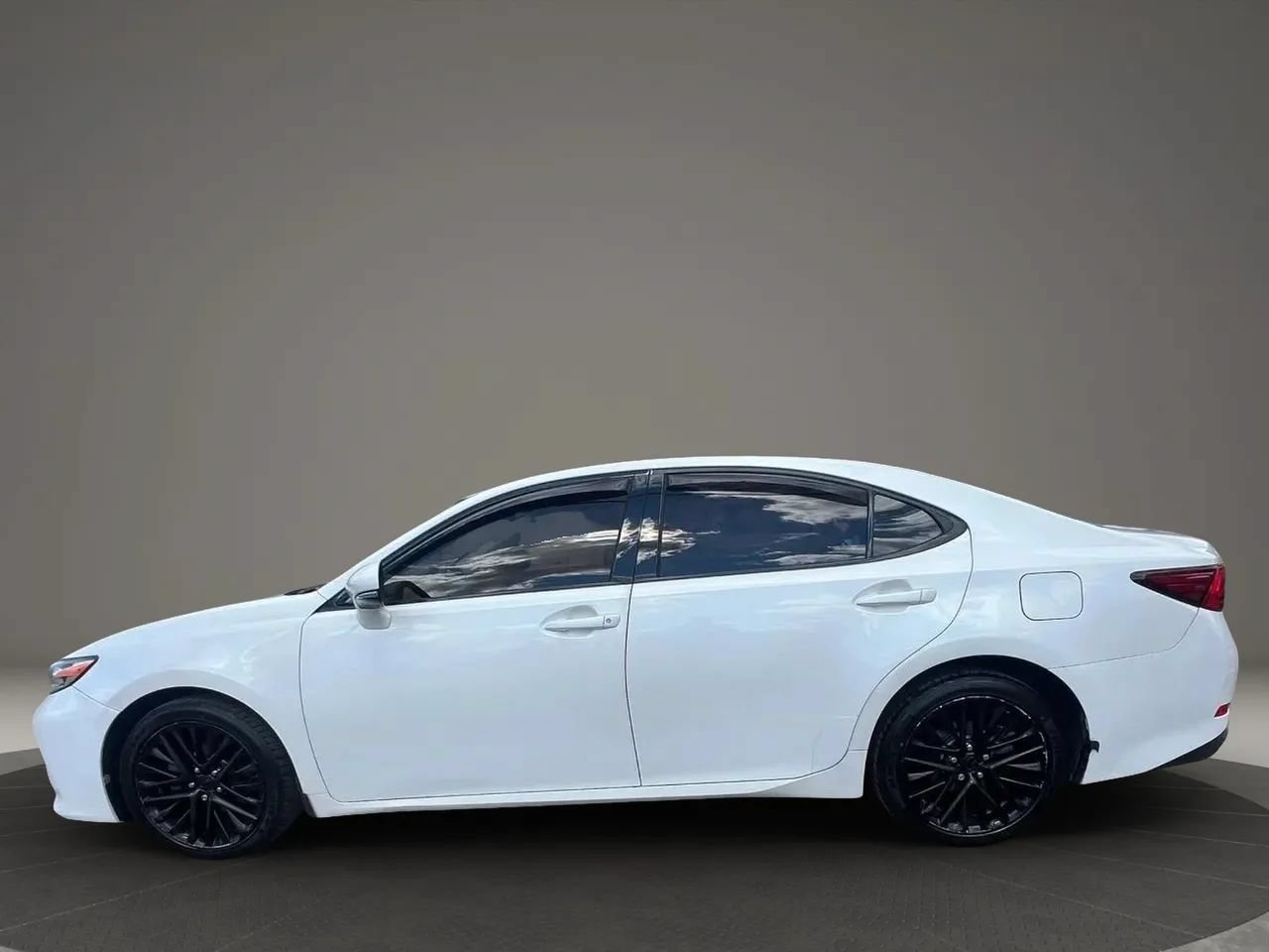 Used 2016 Lexus ES 350 FWD image 8