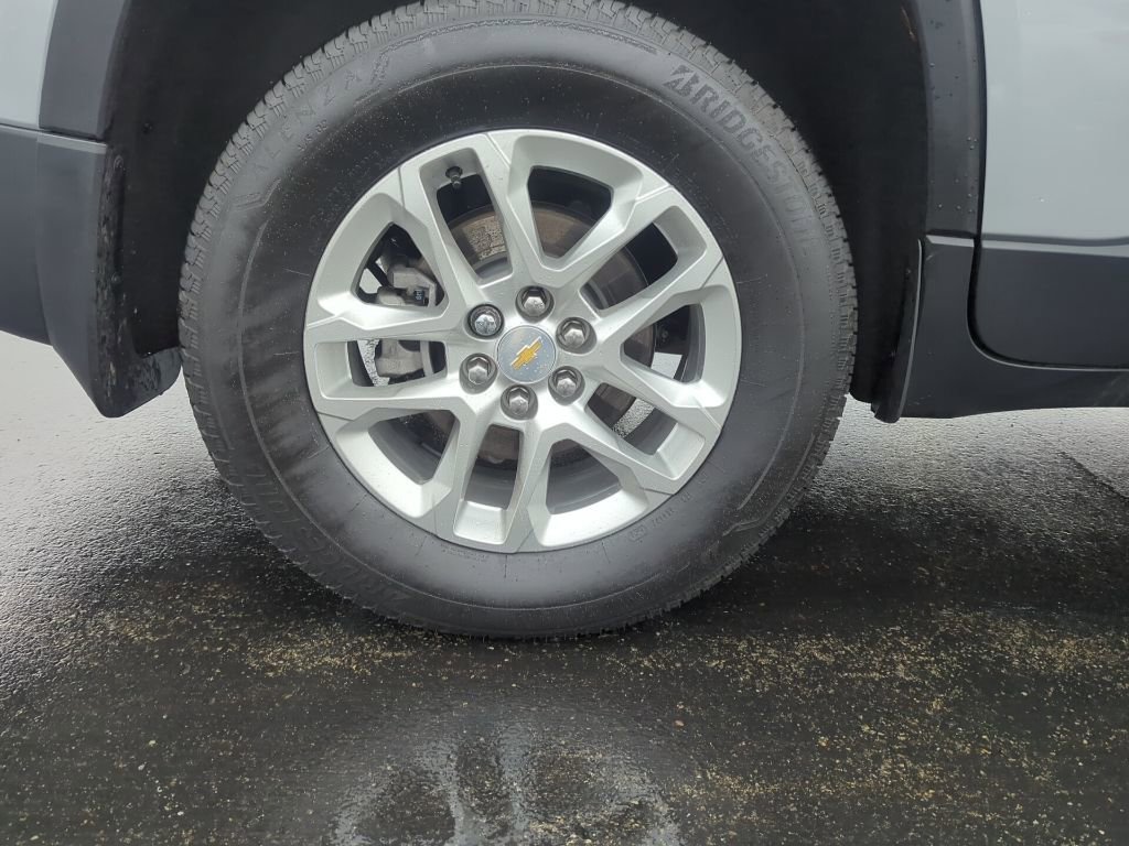 Certified 2024 Chevrolet Traverse LS w/ Safety Package image 12