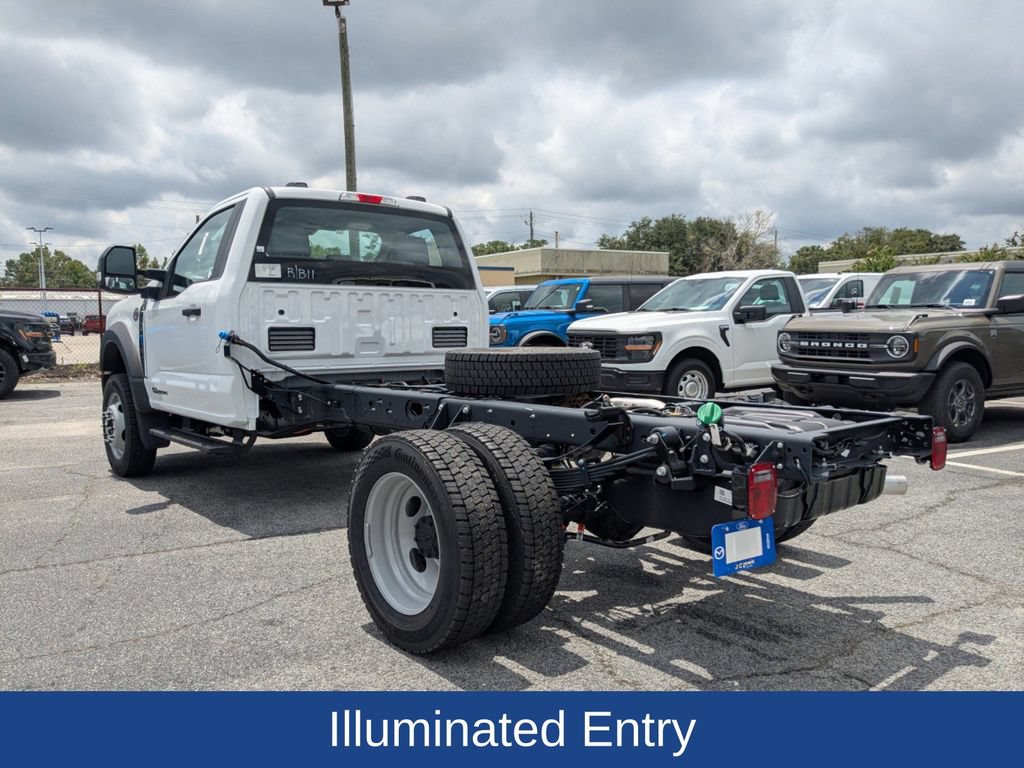 New 2025 Ford F550 4x4 Regular Cab Super Duty image 6