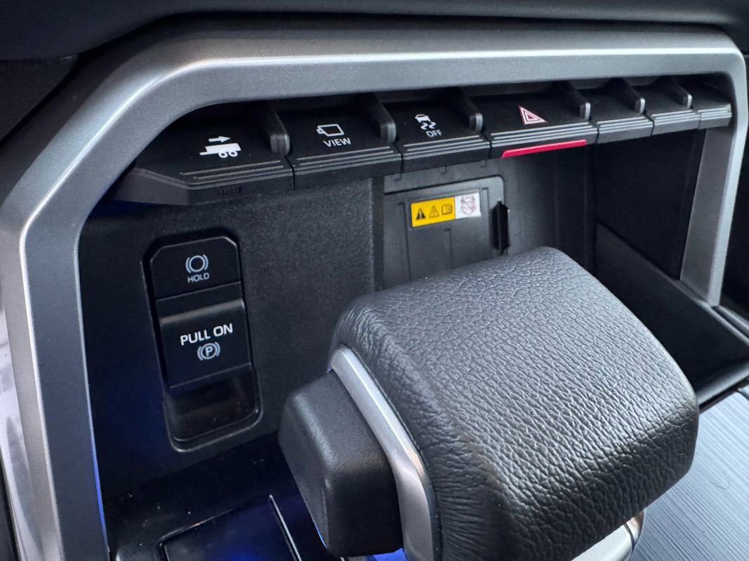 Used 2024 Toyota Tundra Platinum RWD image 29