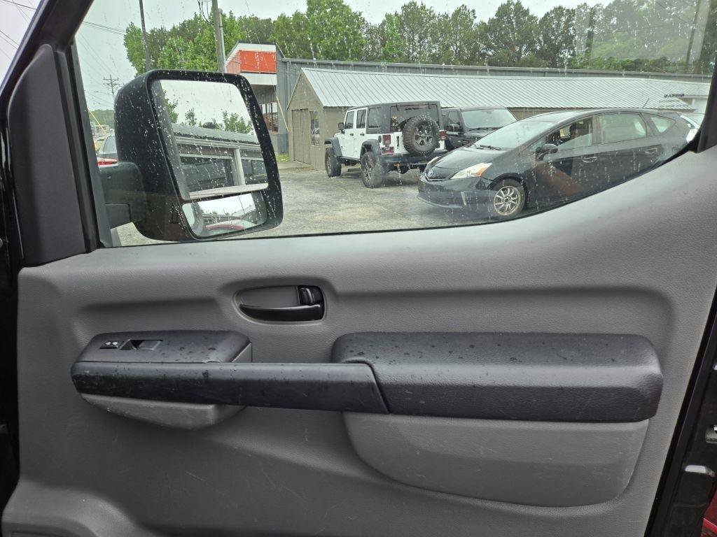 Used 2012 Nissan NV 2500 SV w/ Side Curtain Airbag Pkg RWD image 16