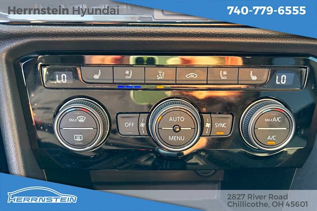 Used 2024 Volkswagen Taos SEL AWD/4WD image 17