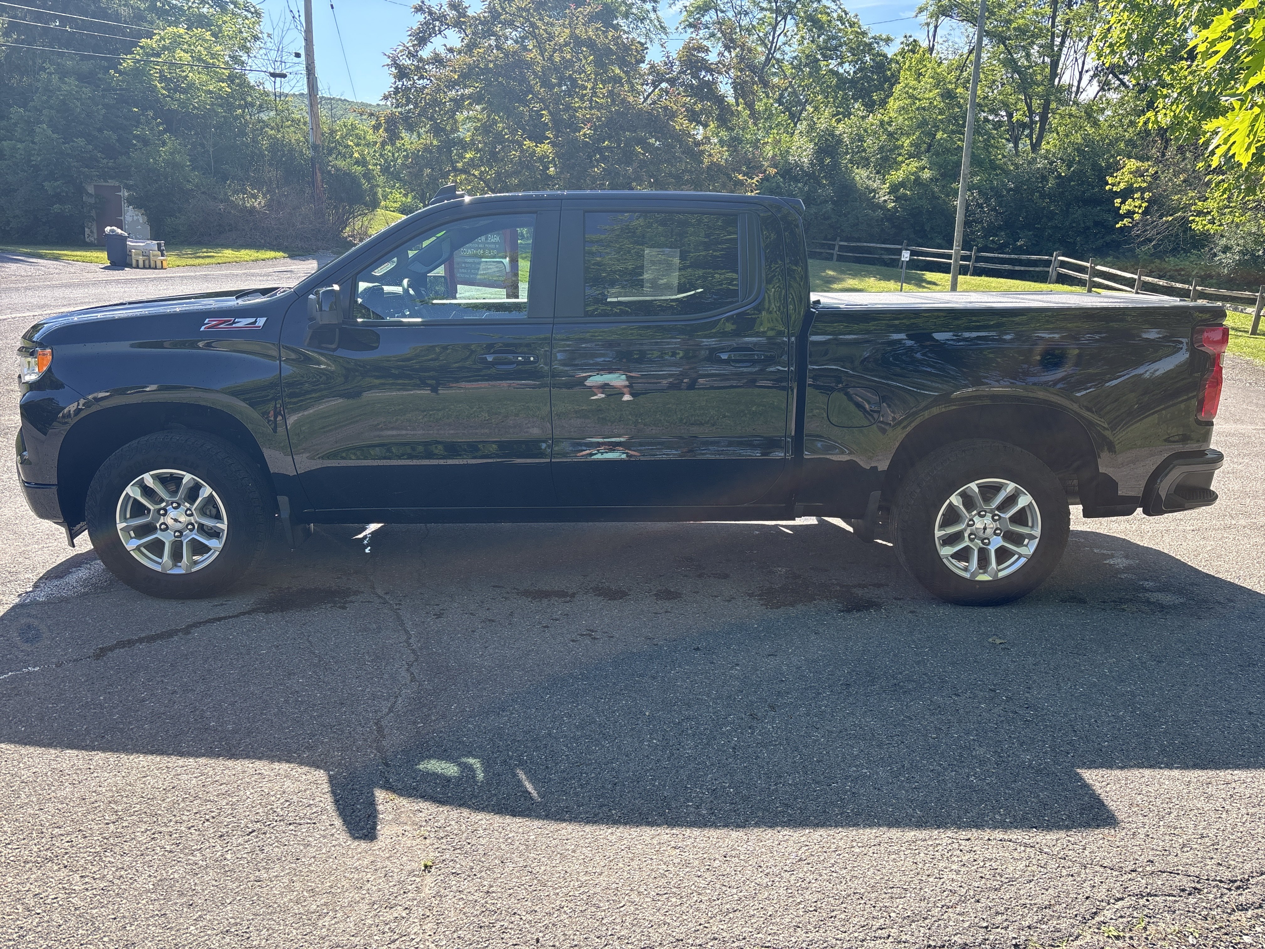 Used 2024 Chevrolet Silverado 1500 RST AWD/4WD image 10