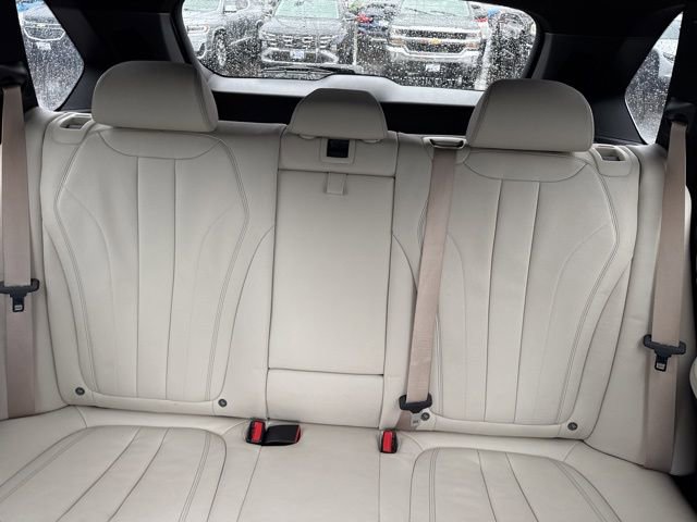 Used 2017 BMW X5 xDrive40e image 11
