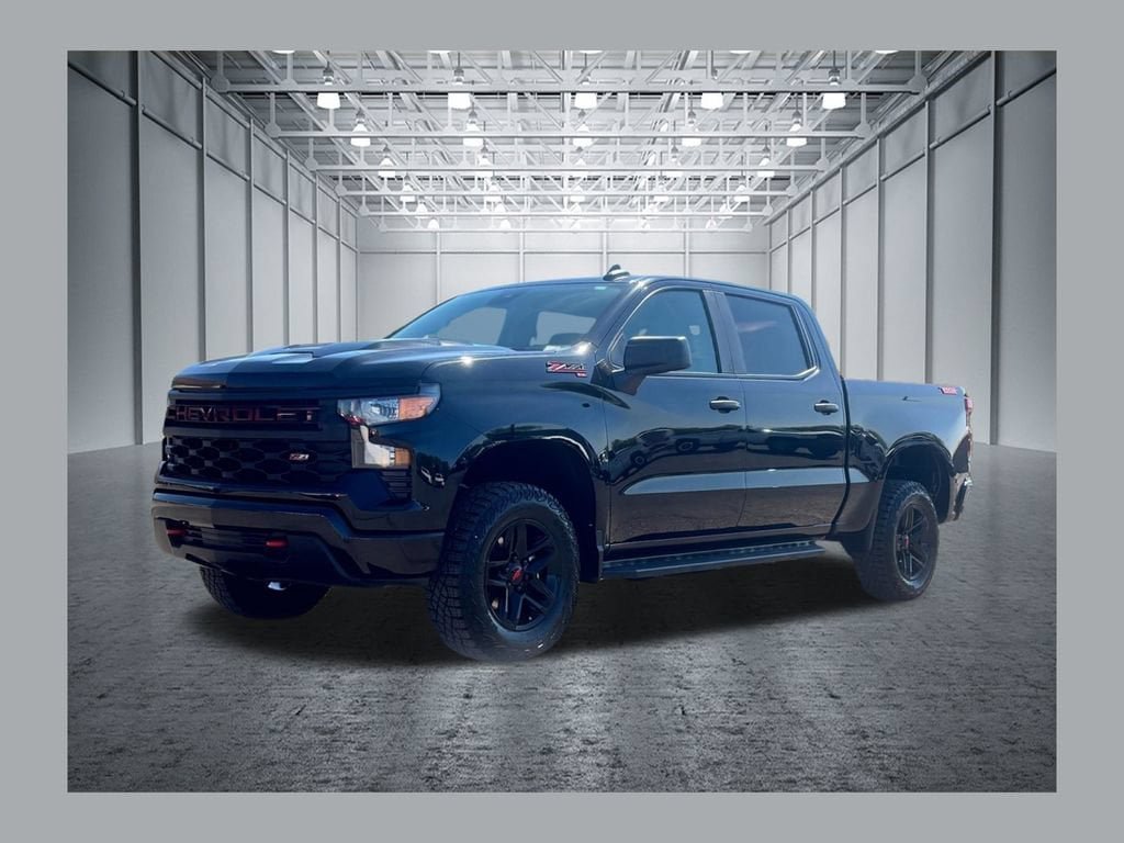 Used 2024 Chevrolet Silverado 1500 Custom Trail Boss AWD/4WD image 1
